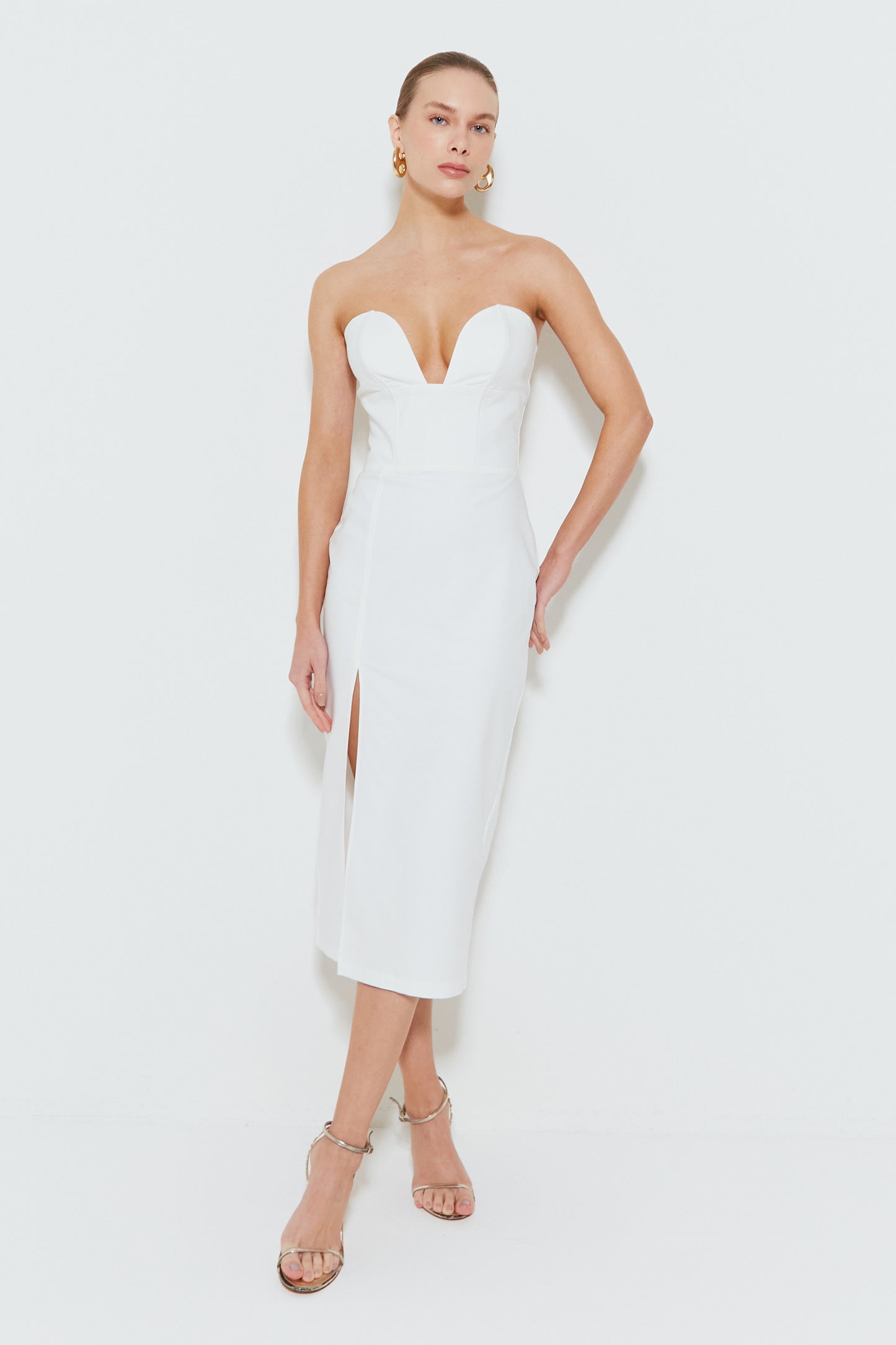 VESTIDO MIDI TOMARA QUE CAIA COM BUSTO ESTRUTURADO OFF WHITE